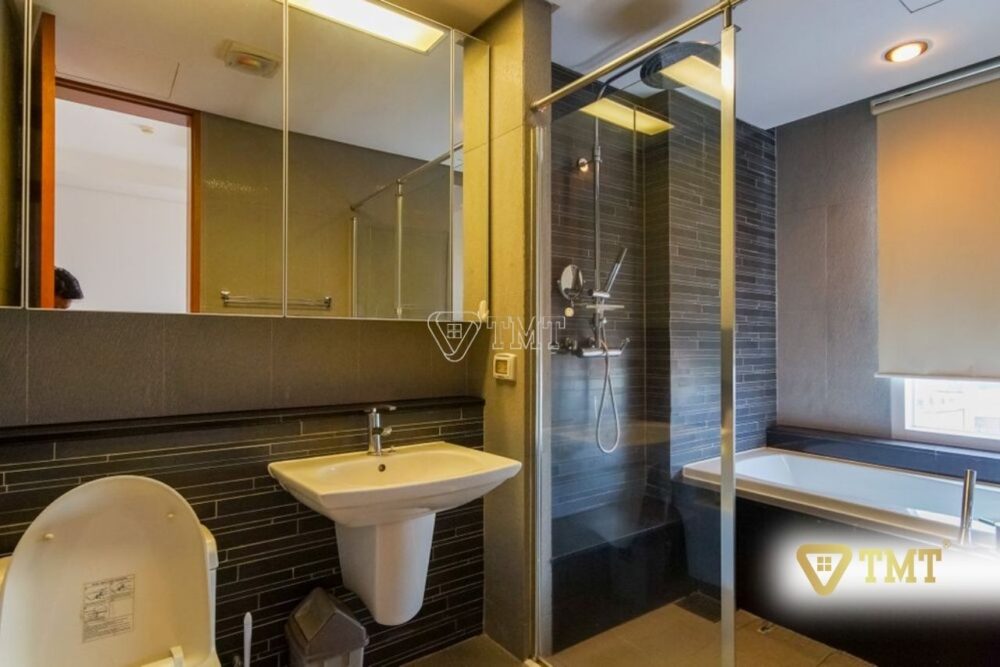 Bán căn hộ 3 phòng ngủ rộng rãi với thiết kế tông gỗ sang trọng, hiện đại (5)
