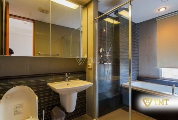 Bán căn hộ 3 phòng ngủ rộng rãi với thiết kế tông gỗ sang trọng, hiện đại (5)