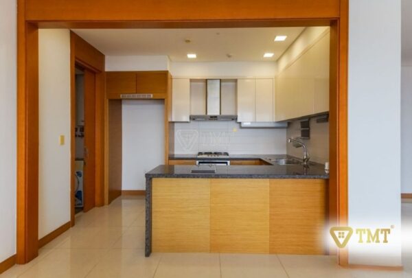 Bán căn hộ 3 phòng ngủ rộng rãi với thiết kế tông gỗ sang trọng, hiện đại (6)